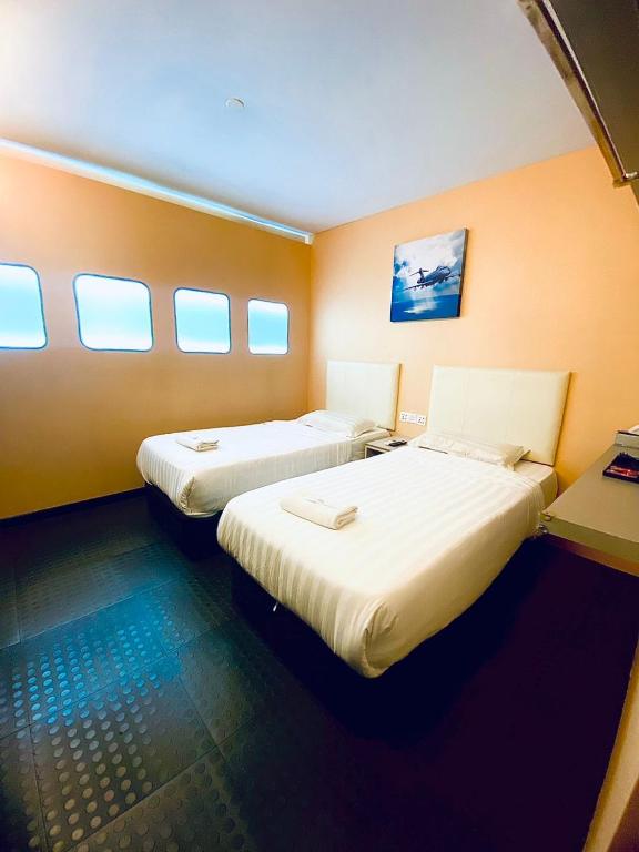 Economy Twin Room
